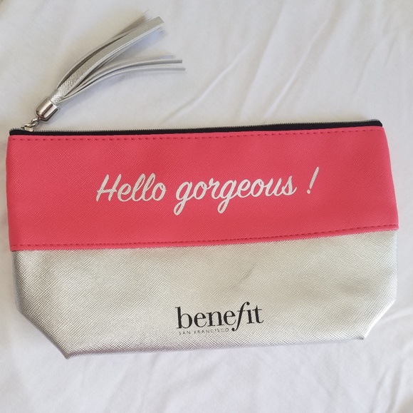 Benefit Handbags - Benefit Cosmetics Hello Gorgeous Makeup Bag 🌙